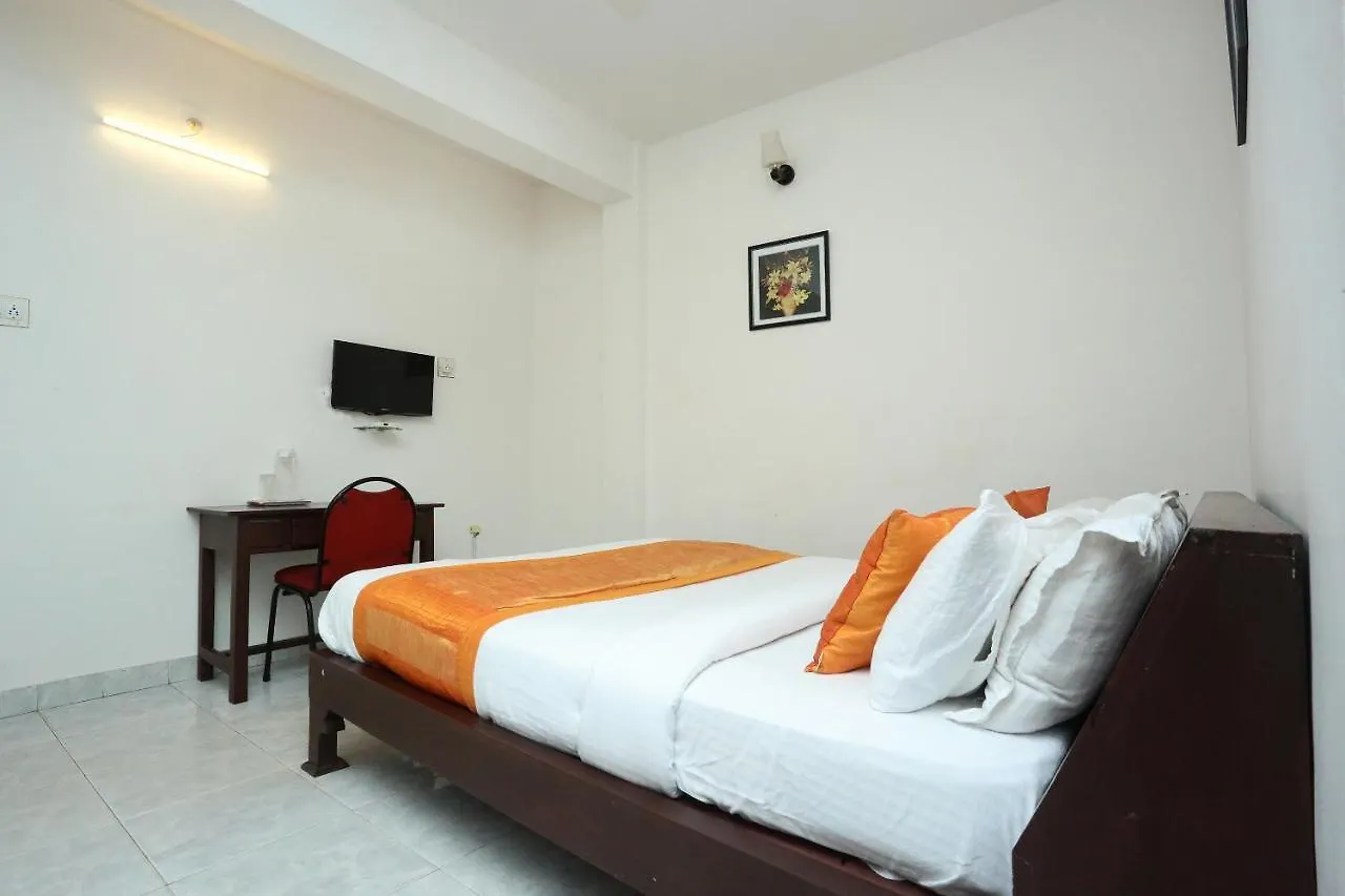 Oyo 9902 Nedumparambil Residency Kochi