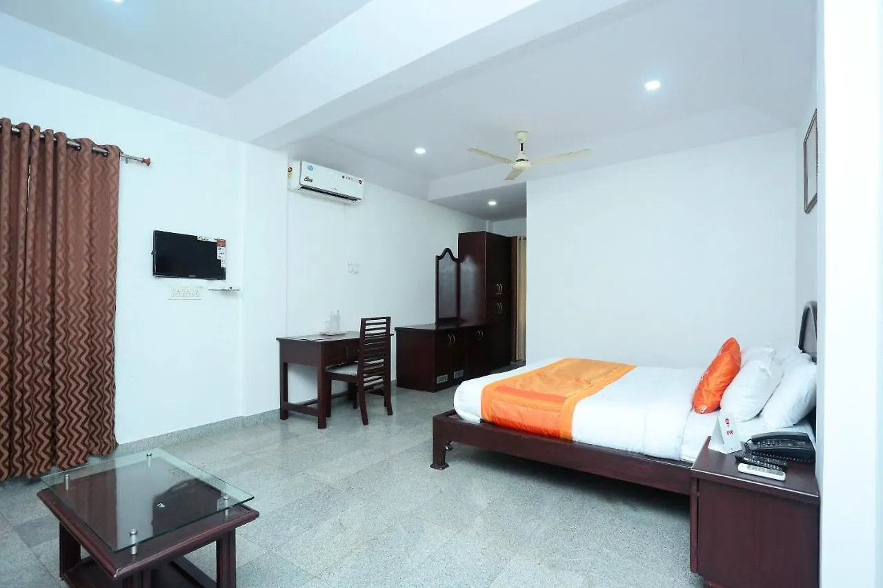 Oyo 9902 Nedumparambil Residency Kochi Hotel