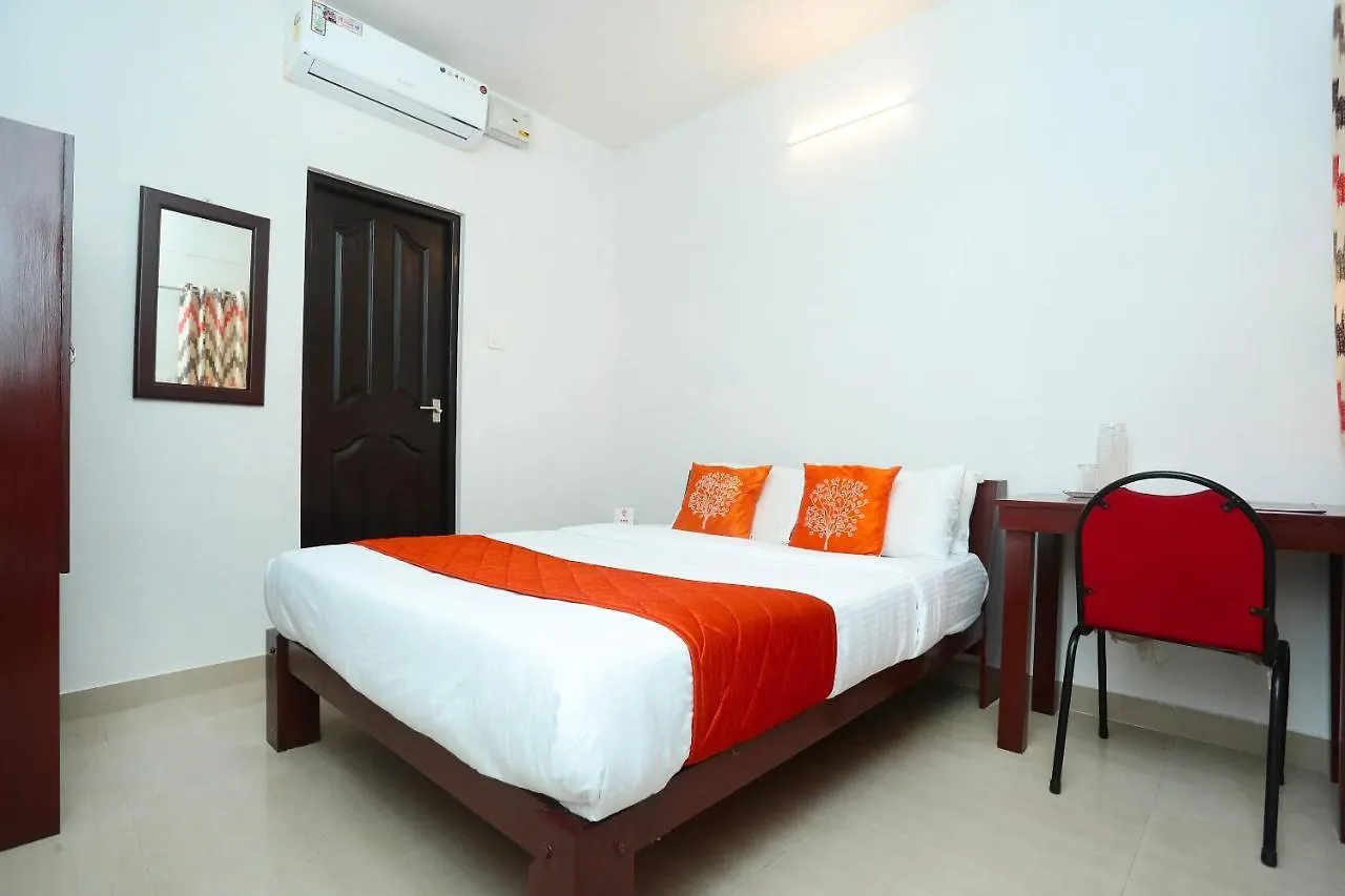 Oyo 9902 Nedumparambil Residency Kochi 3*,  Indie